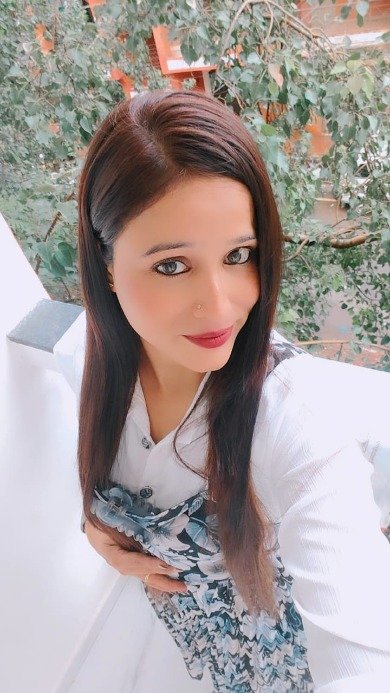 Call Girls service in Karol Bagh