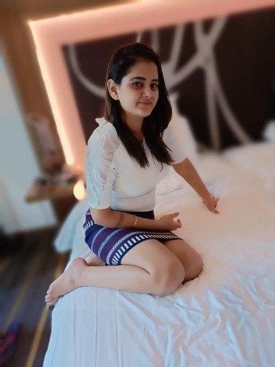 model Call Girls in Karol Bagh